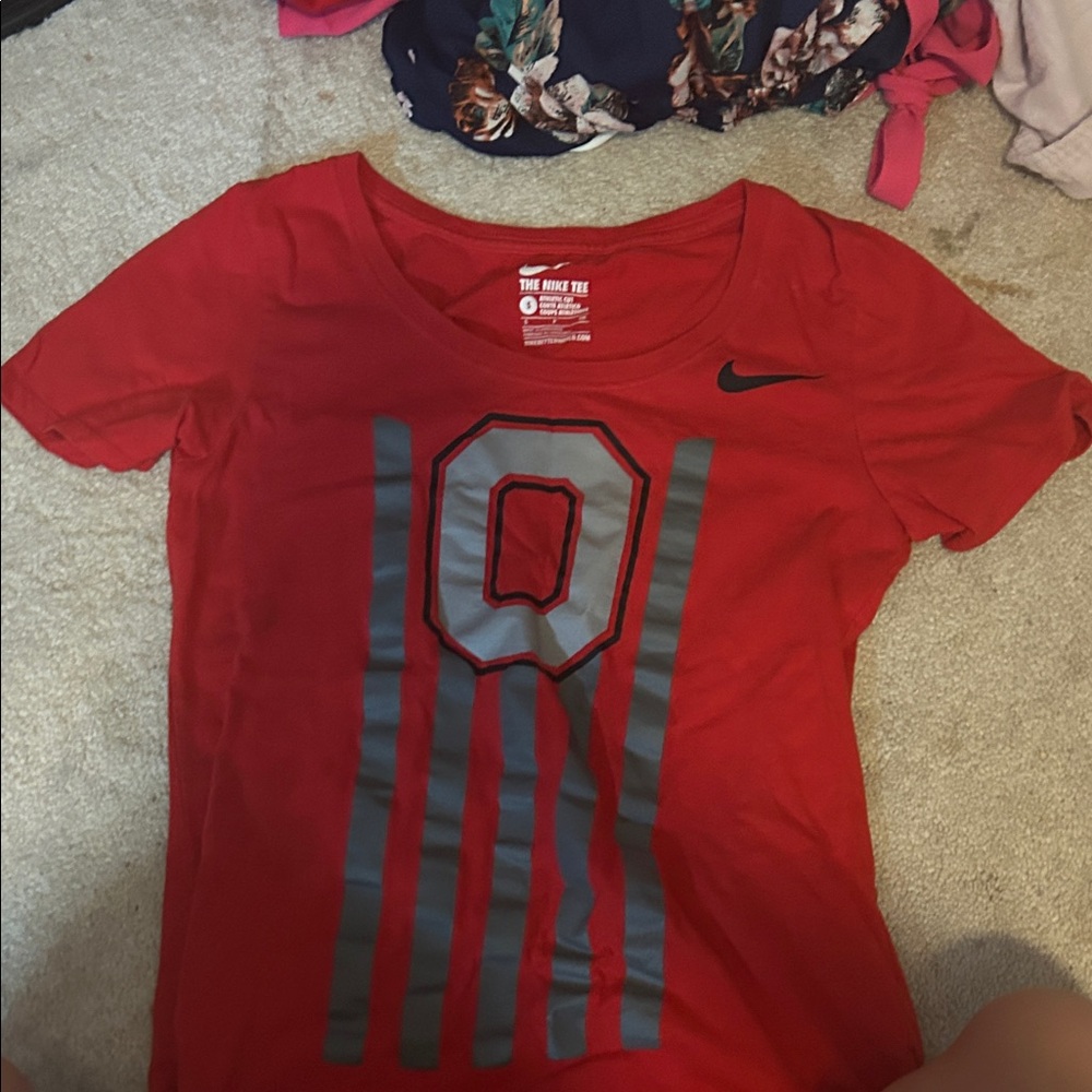 Nike Red and Gray Short Sleeve Tee